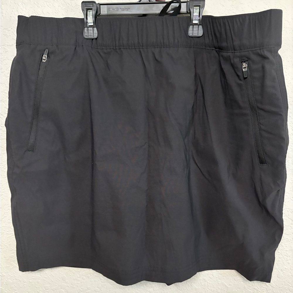 Eddie Bower Active Skort Black with Zipper Pockets